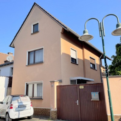 Altbau im alten Ortskern von Niederkassel-Mondorf