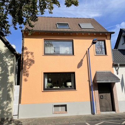 Top gepflegter Altbau mit Garten und schönem Innenhof