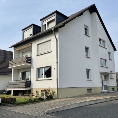 Gemütliche 2-Zimmerwohnung mit großer Wohnküche in Rheinnähe, Niederkassel-Mondorf